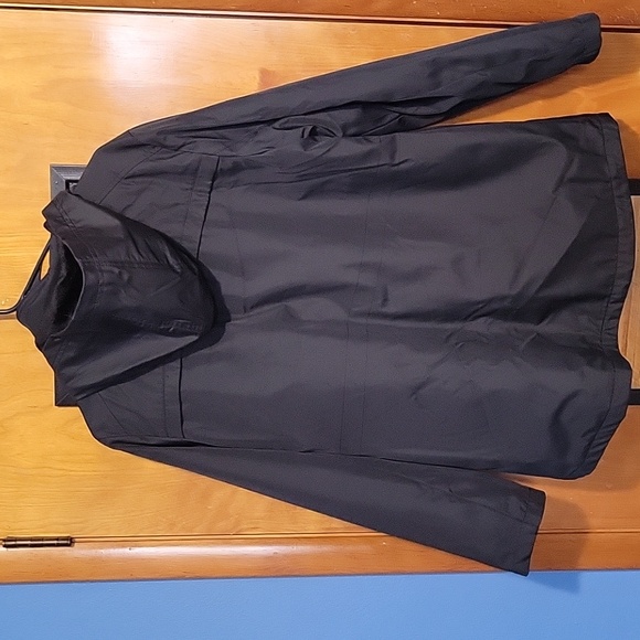 Weatherproof women's jacket - Picture 2 of 7